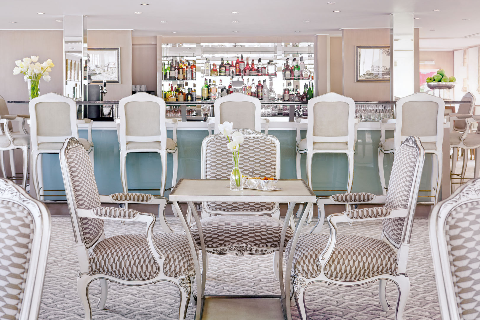Uniworld Boutique River Cruises - River Duchess- Danube Bar.jpg